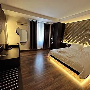  Maison d'hôtes Tirana Central Rooms