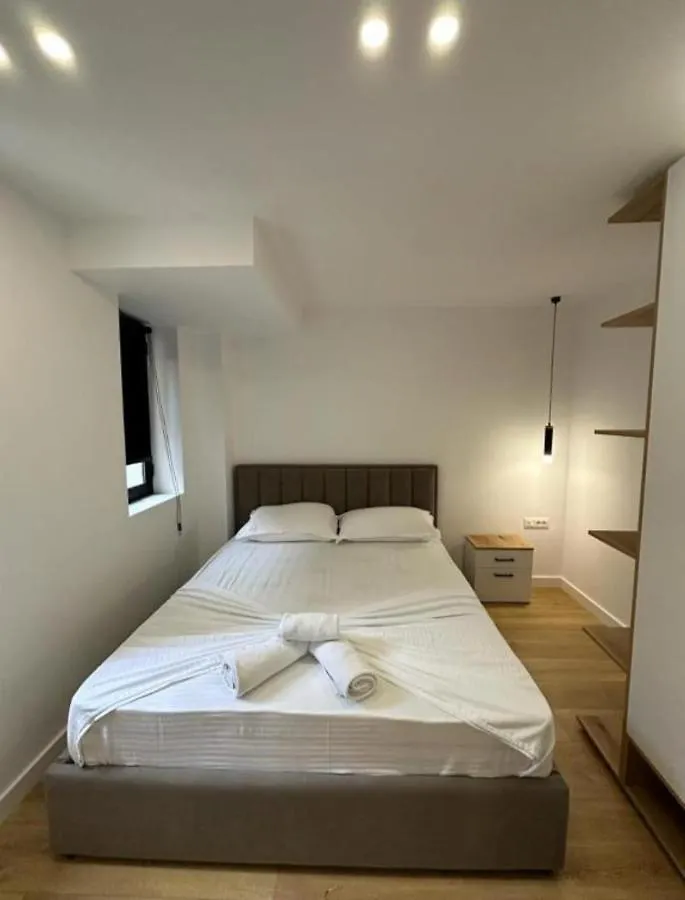 Come&Recome Tirana Apartments 0*,  Albania